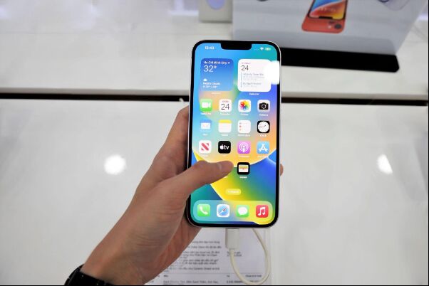 iPhone 14 và iPhone 14 Plus giảm đến 8 triệu đồng sau hơn 1 tuần lên kệ - Ảnh 4. iPhone 14 và iPhone 14 Plus giảm đến 8 triệu đồng sau hơn 1 tuần lên kệ - Ảnh 4.