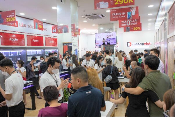 iPhone 14 và iPhone 14 Plus giảm đến 8 triệu đồng sau hơn 1 tuần lên kệ - Ảnh 5. iPhone 14 và iPhone 14 Plus giảm đến 8 triệu đồng sau hơn 1 tuần lên kệ - Ảnh 5.