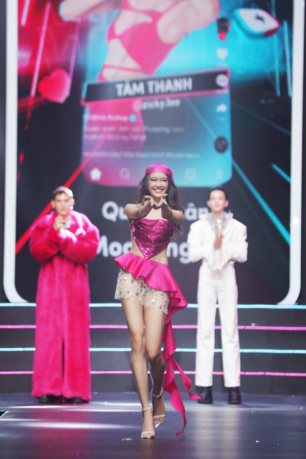 5-tra-n-ta-m-thanh-zickylee-tro-tha-nh-qua-n-qua-n-li-nh-vu-c-modeling-icon20221031095756.jpg?rt=20221031100045