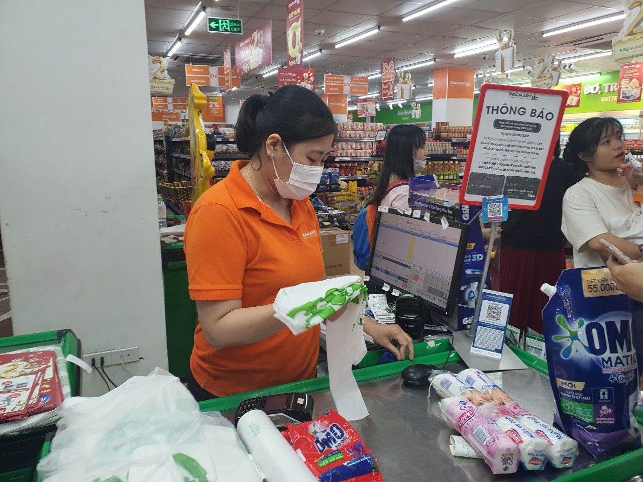 thu ngân BRG