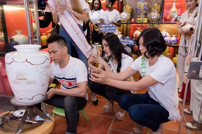 Người đẹp Hoa hậu Du lịch thế giới khám phá làng gốm Bát Tràng - Ảnh 4