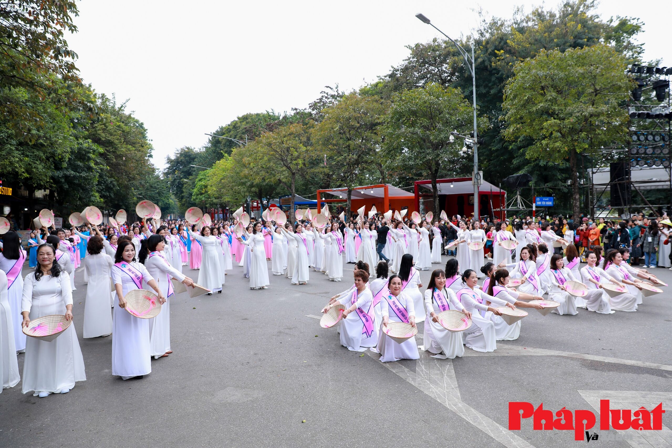 Lễ hội áo dài du lịch
