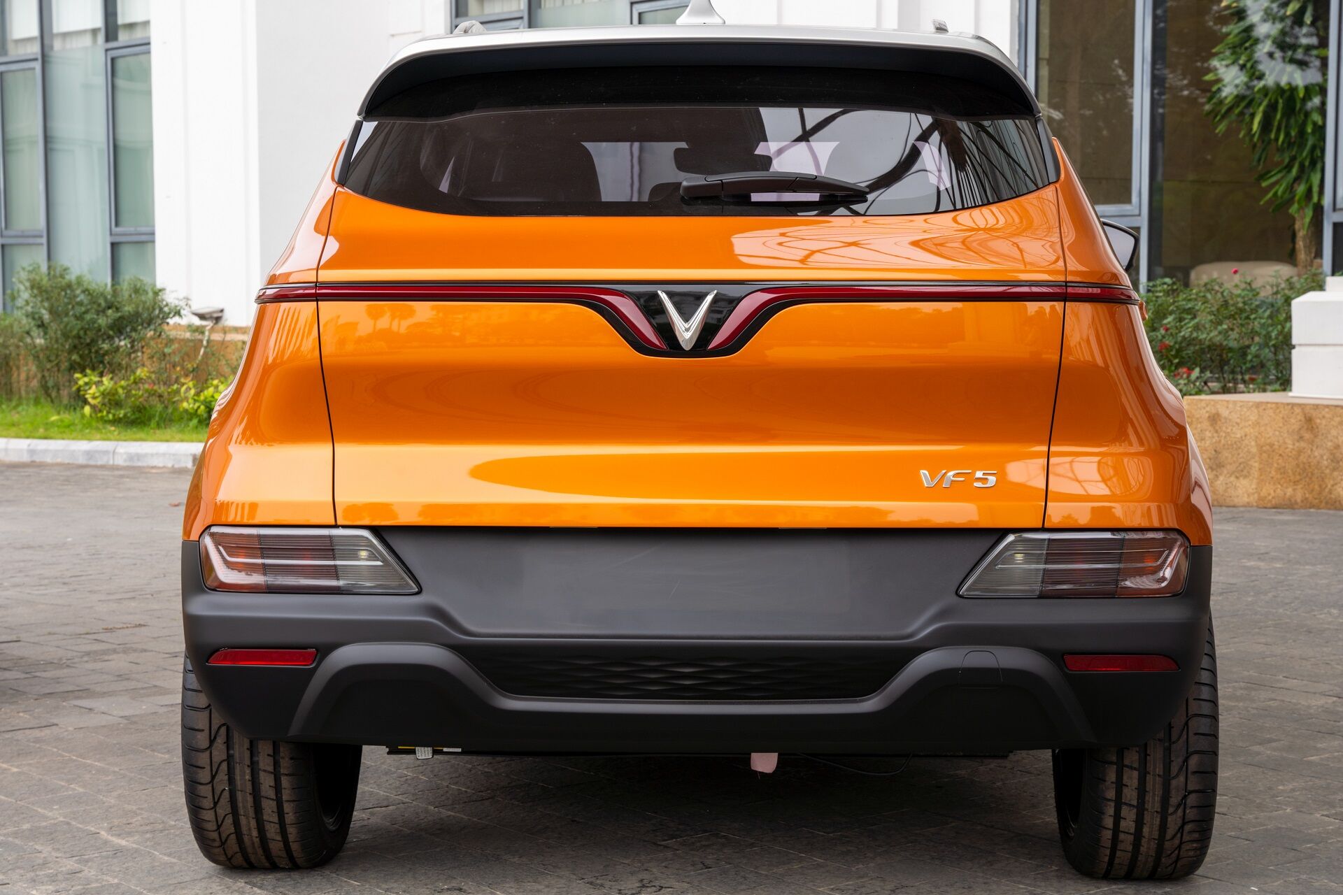 20221204165941-12vf5_rear.jpg