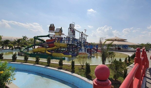 Công viên nước lớn nhất Việt Nam mở cửa miễn phí ngày đầu đón khách