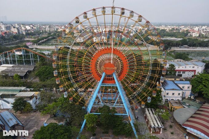 Hà Nội: Vòng đu quay khổng lồ ở công viên nước Hồ Tây thoi thóp chờ chết - 5