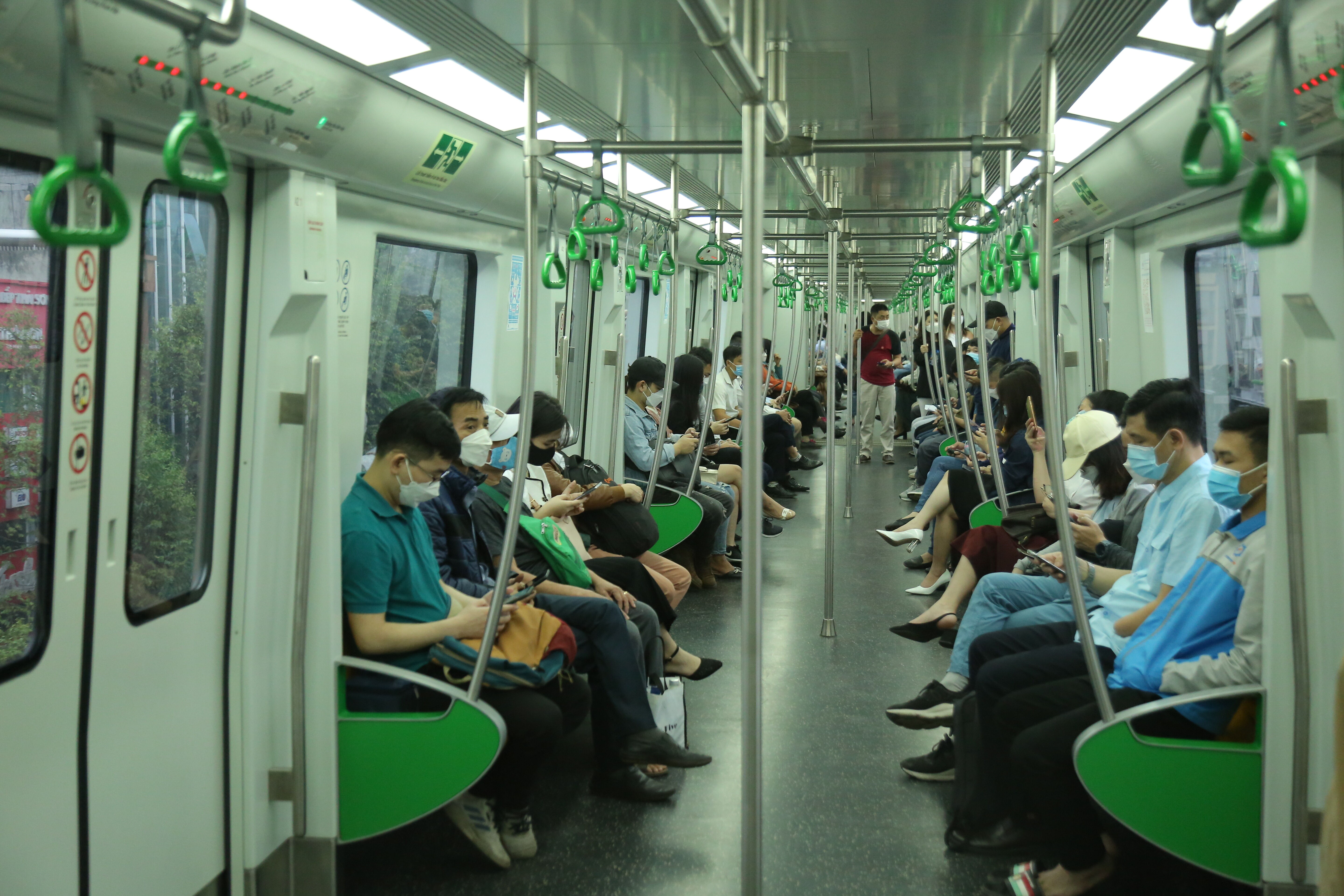 Đường sắt Cát Linh - Hà Đông: Cho phép hành khách mang xe đạp gấp lên tàu