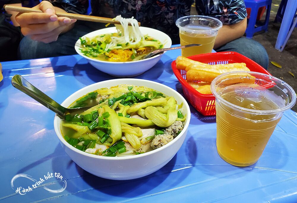 Thứ đồ giải khát rẻ hều ở Việt Nam được người nước ngoài ca ngợi là người hùng thầm lặng - Ảnh 2. Thứ đồ giải khát rẻ hều ở Việt Nam được người nước ngoài ca ngợi là người hùng thầm lặng - Ảnh 2.