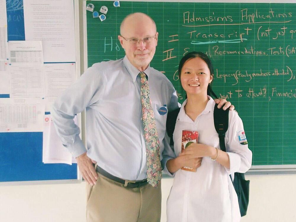 Nữ sinh nghèo bất ngờ được nhận học bổng 2,2 tỷ của trường ĐH quốc tế - Ảnh 2. Nữ sinh nghèo bất ngờ được nhận học bổng 2,2 tỷ của trường ĐH quốc tế - Ảnh 2.