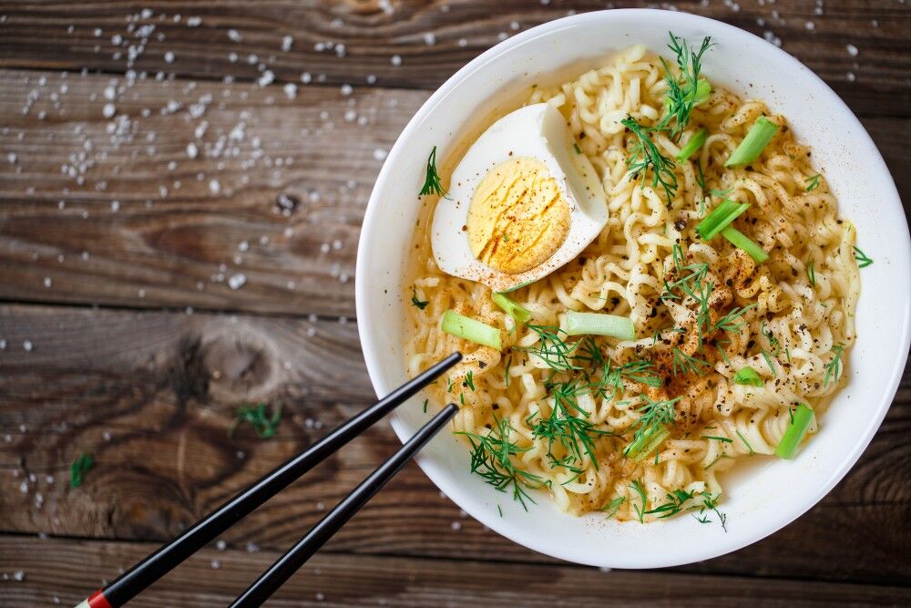 Mì ăn liền gây nóng, Chuyên gia nói gì?
