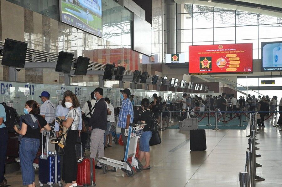 Các hãng hàng không chính thức mở bán vé máy bay Tết
