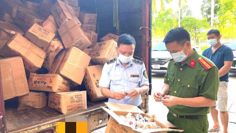 Lào Cai: Thu giữ gần 1,4 tấn bánh dẻo không rõ nguồn gốc