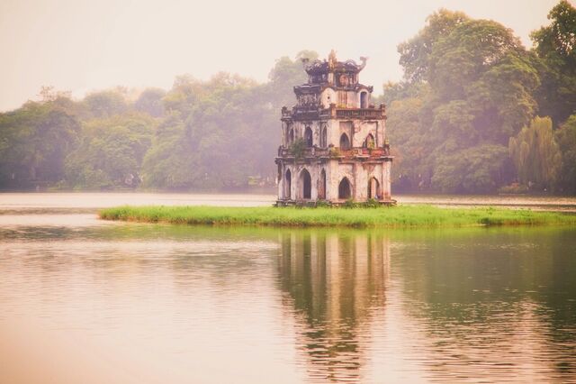 11 điểm du lịch đến Hà Nội là phải ghé qua: Có nơi lên ảnh sống ảo cực đẹp nhưng phải cẩn thận - Ảnh 4. 11 điểm du lịch đến Hà Nội là phải ghé qua: Có nơi lên ảnh sống ảo cực đẹp nhưng phải cẩn thận - Ảnh 4.