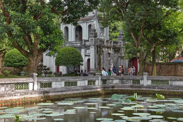 11 điểm du lịch đến Hà Nội là phải ghé qua: Có nơi lên ảnh sống ảo cực đẹp nhưng phải cẩn thận - Ảnh 8. 11 điểm du lịch đến Hà Nội là phải ghé qua: Có nơi lên ảnh sống ảo cực đẹp nhưng phải cẩn thận - Ảnh 8.