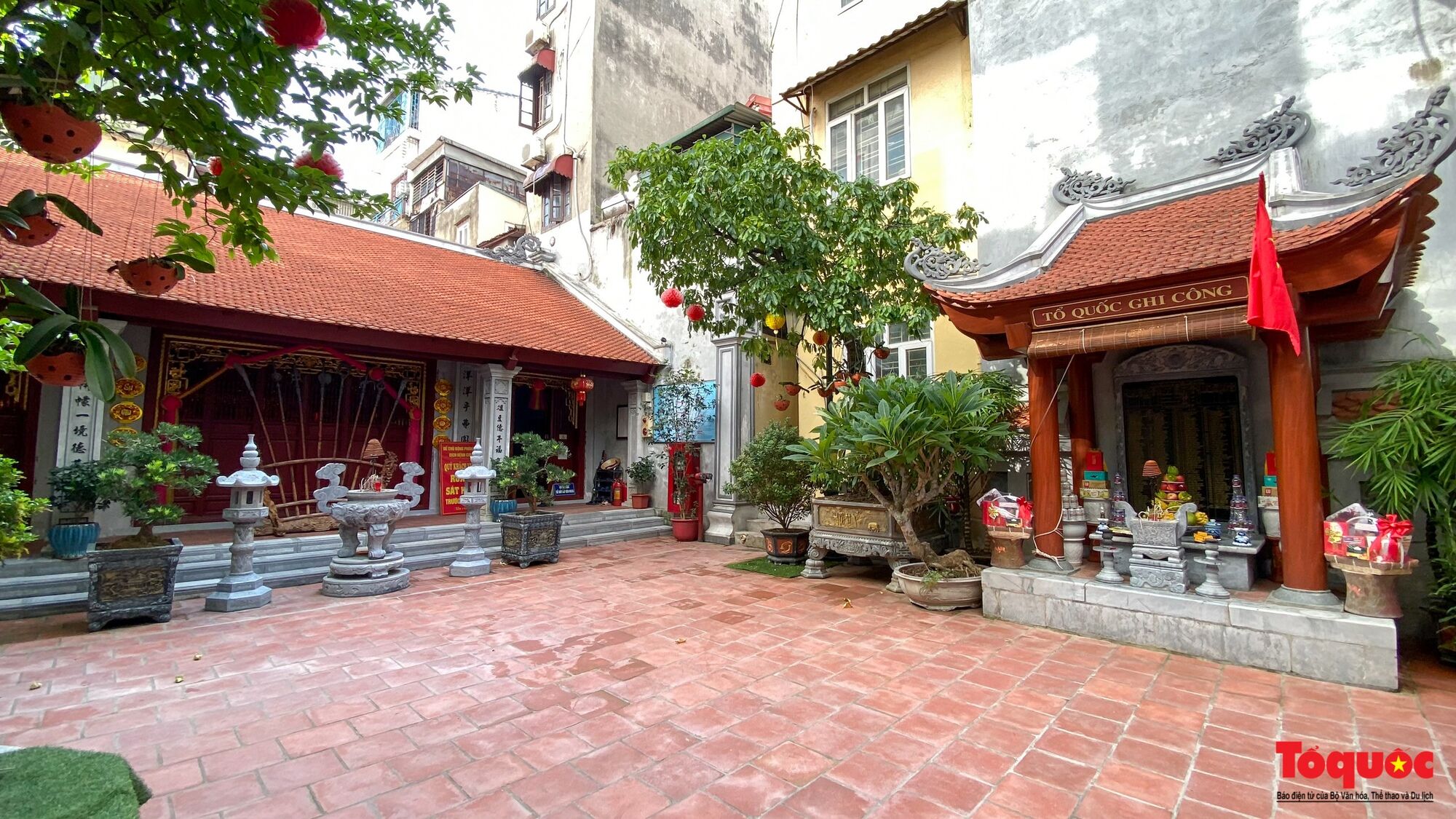 Ngôi đền thờ thần lửa duy nhất ở Hà Nội - Ảnh 4. Ngôi đền thờ thần lửa duy nhất ở Hà Nội - Ảnh 4.