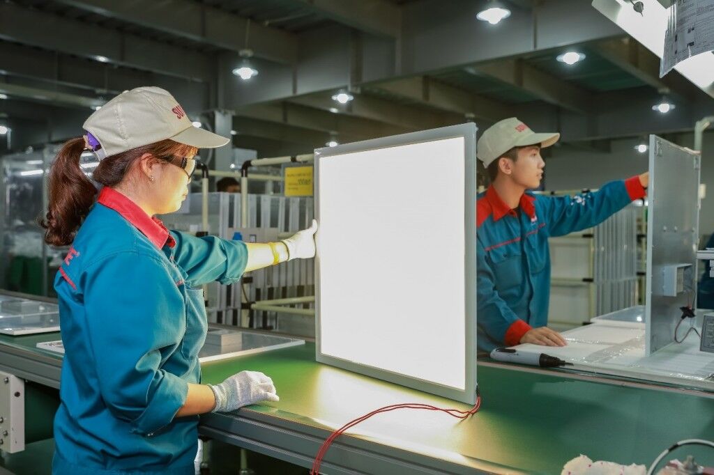 Đầu tư vào công nghệ và mạnh dạn mở rộng chiến lược phát triển, SUNHOUSE mang nguồn năng lượng của sự đổi mới và tiên phong mạnh mẽ