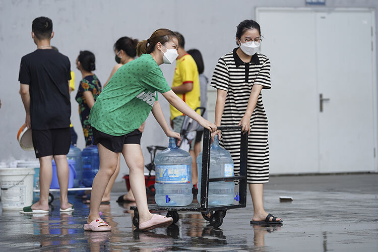 hon-1000-ho-dan-chung-cu-hateco-apollo-xuan-phuong-khon-kho-vi-mat-nuoc-Hinh-5.jpg