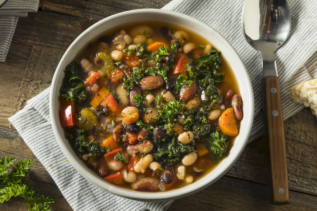 mon-sup-minestrone-cua-vung-sardinia-y-1688098323737777804297.jpg