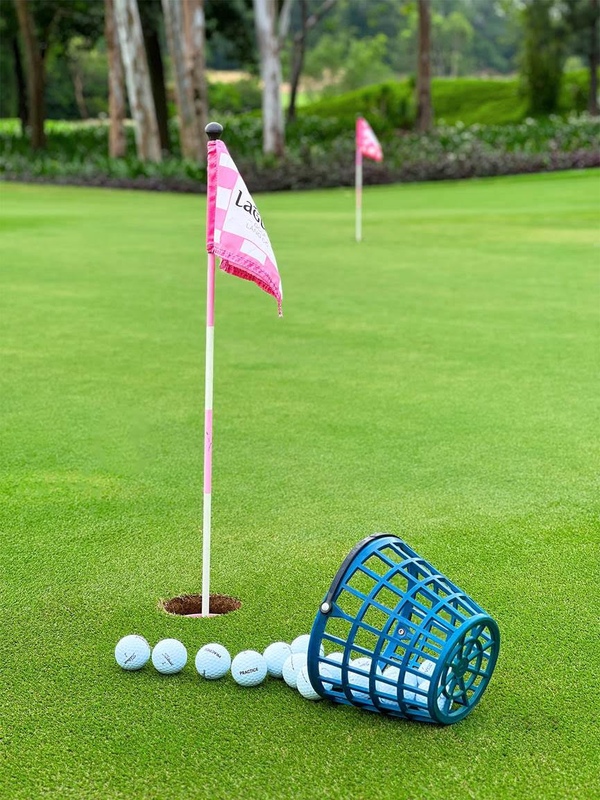 Các khách sạn, khu nghỉ dưỡng và sân golf hưởng ứng tháng nâng cao nhận thức về ung thư vú