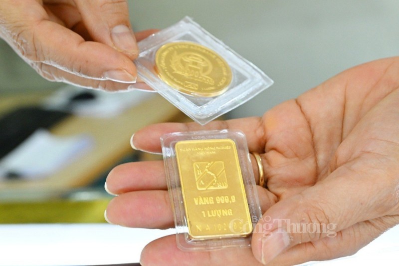 Giá vàng hôm nay ngày 14/11/2023, giá vàng SJC, giá vàng 9999, giá vàng 24k, giá vàng 18k 14/11/2023. Ảnh: Cấn Dũng