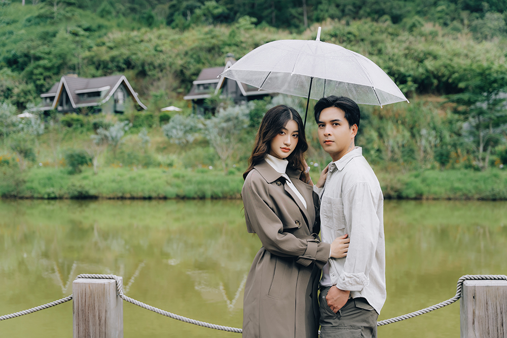 Vợ giới thiệu bạn thân đóng MV cho Hồ Quang Hiếu