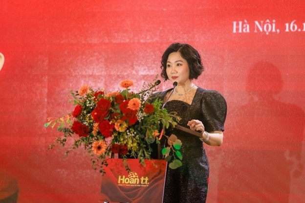 hoan-tt-va-hanh-trinh-4-nam-ruc-ro-toa-sang-20231220104937.jpg?rt=20231220105106