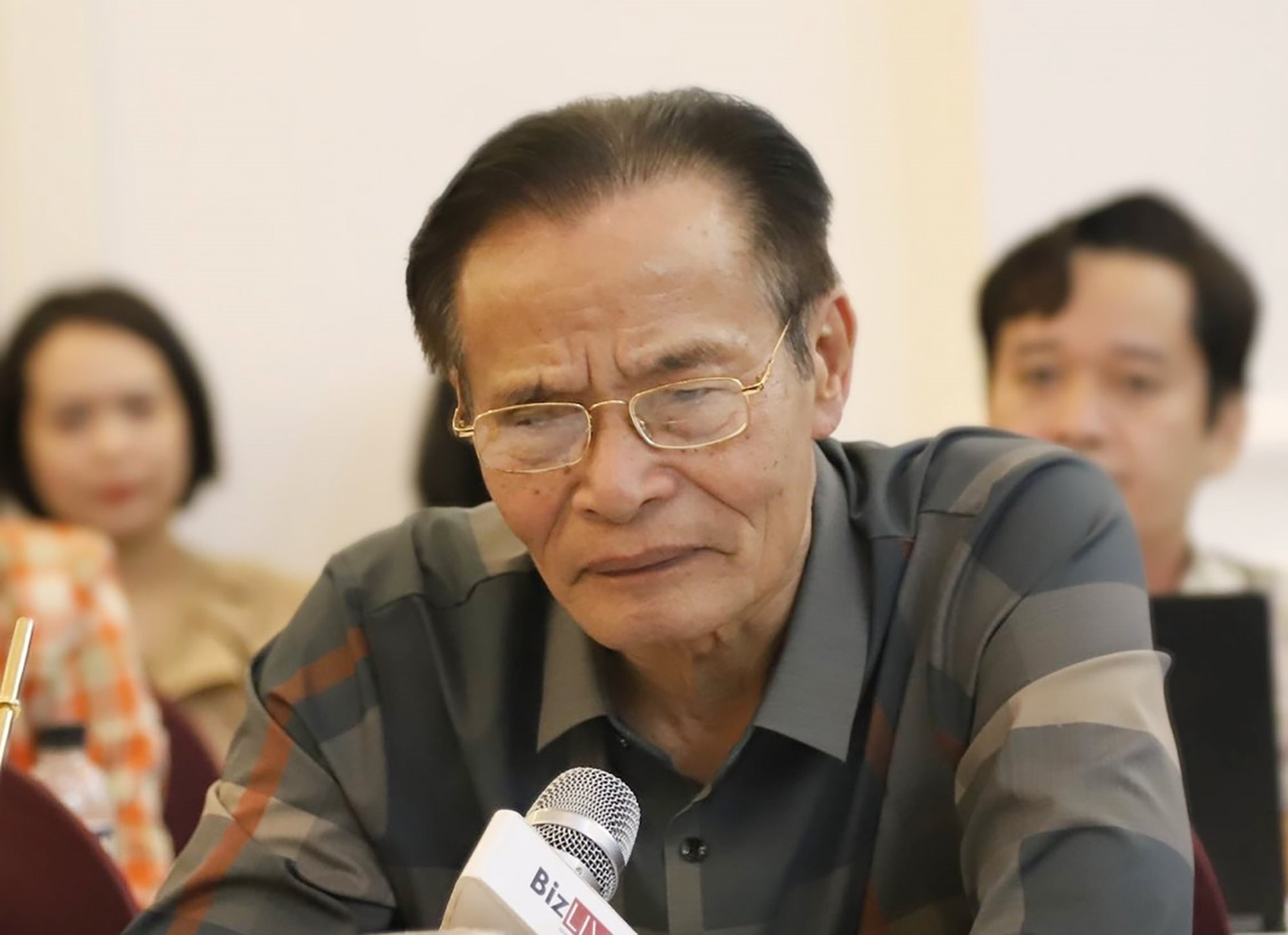 Chuyên Gia Nhận Định Thị Trường Chứng Khoán và Trái Phiếu năm 2024