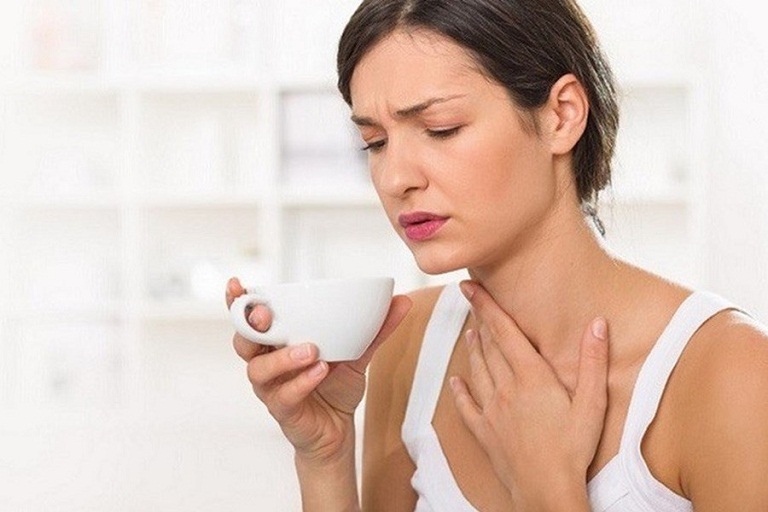4 Dấu Hiệu Bất Thường Ở Cổ Có Thể Bạn Không Để Ý 