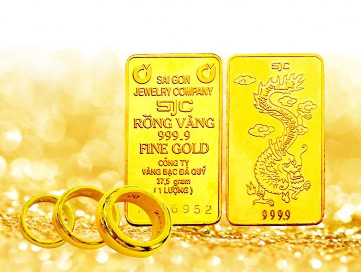 Giá vàng SJC tại thị trường tự do sáng nay bật tăng mạnh.