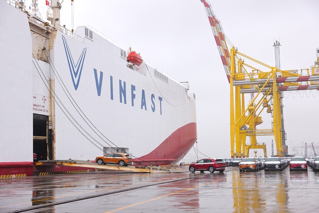VinFast triệu hồi xe VF 8 lỗi màn hình tại Mỹ