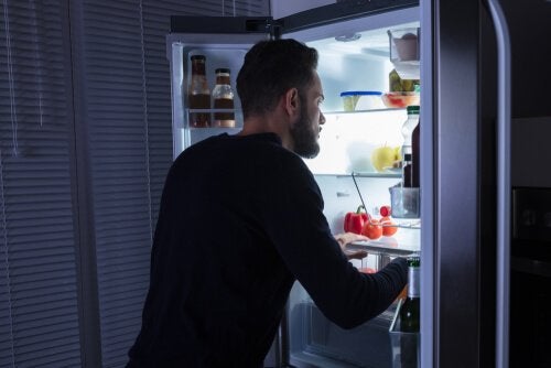 thói quen khi ăn uống đang phá hủy cơ thể sau tuổi 30