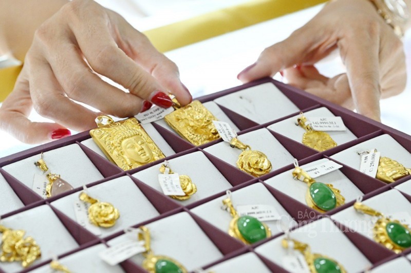 Giá vàng hôm nay ngày 23/8/2023, giá vàng SJC, giá vàng 9999, giá vàng 24k, giá vàng 18k 23/8/2023. Ảnh: Cấn Dũng
