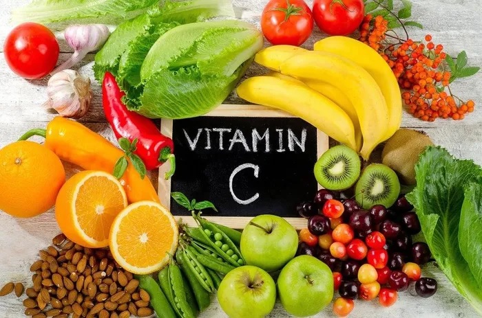Vì sao cần bổ sung Vitamin C vào mùa hè?