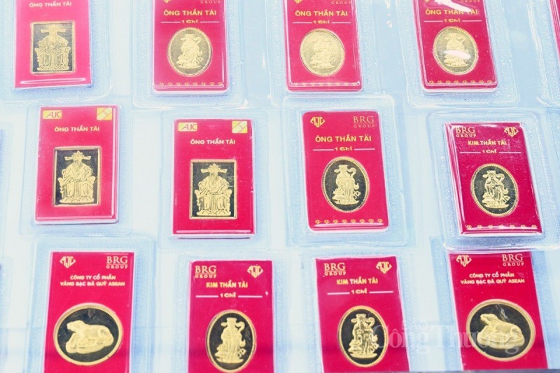 Giá vàng hôm nay 3/8/2023: Vàng SJC, 9999, PNJ, DOJI, 24K giảm mạnh