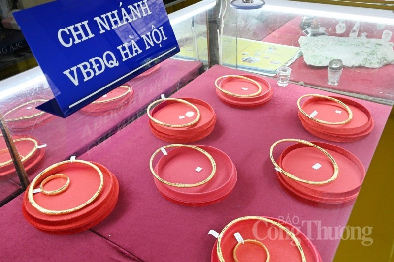 Giá vàng hôm nay 18/9/2023: Giá vàng 9999, SJC, DOJI, PNJ tăng mạnh tuần qua