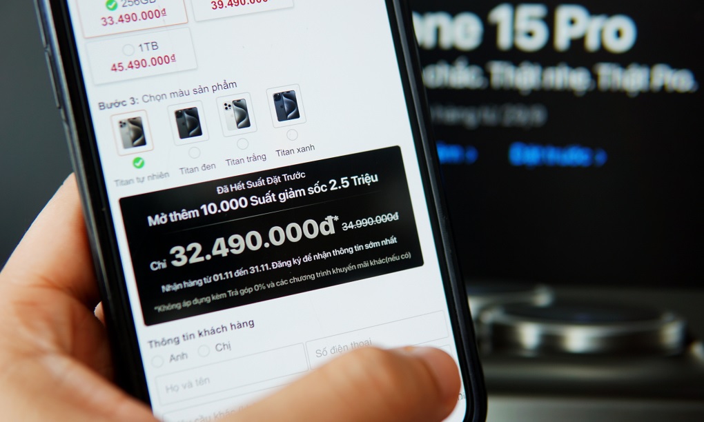 Nhiều mẫu iPhone 15 'cháy hàng' đợt đầu tại Việt Nam