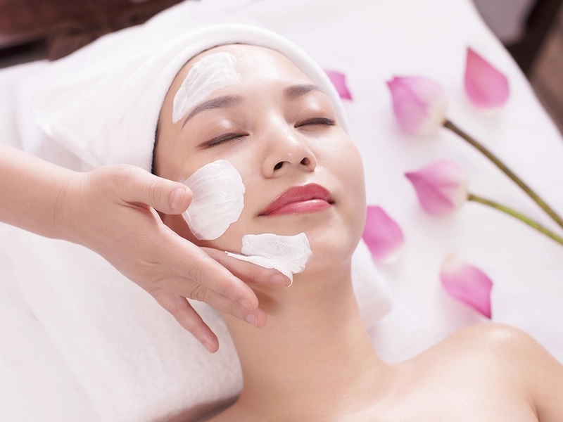 Giữ nét thanh xuân bằng cách chăm sóc da từ trong ra ngoài