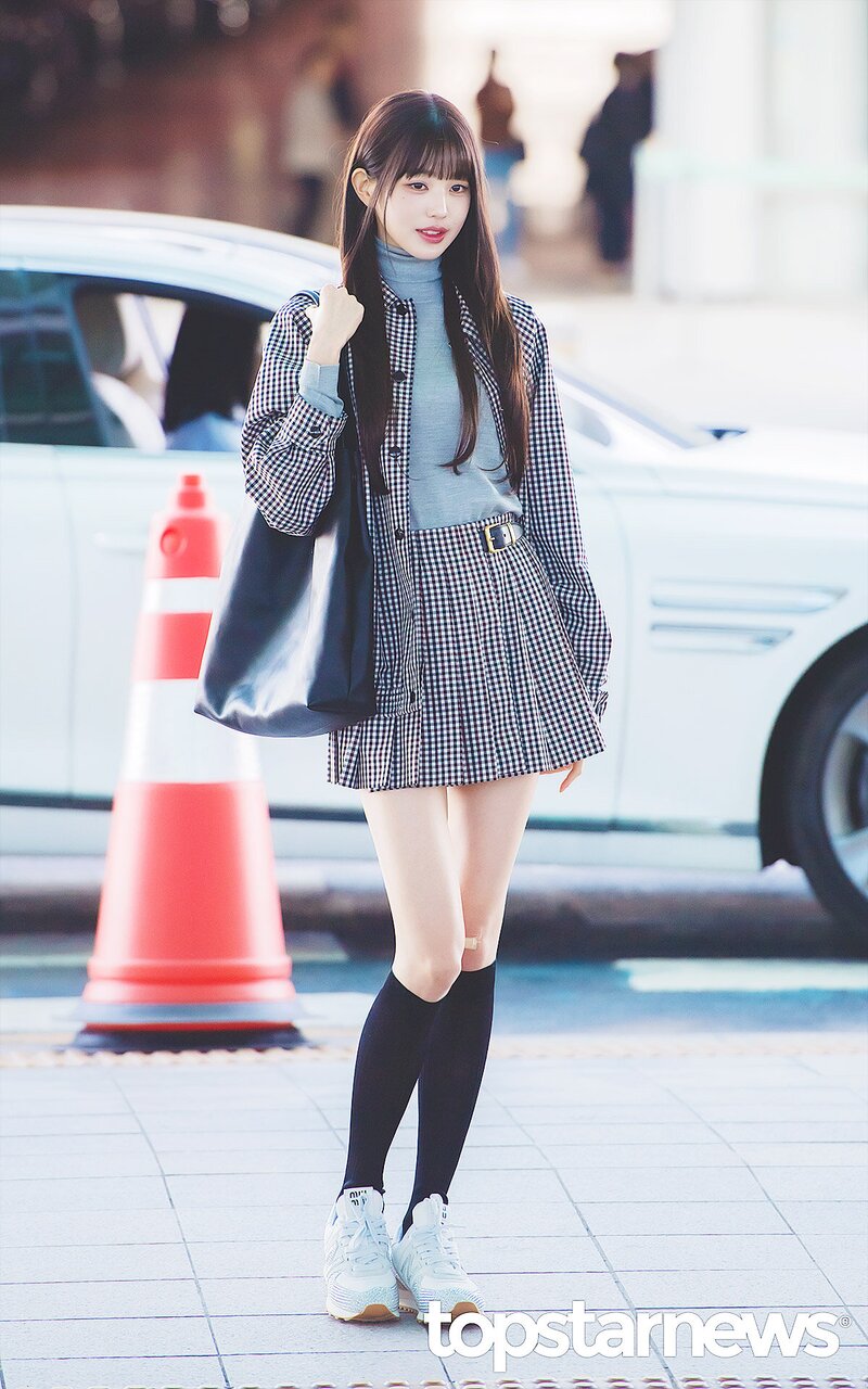 231002-ive-jang-wonyoung-incheon-international-airport-documents-61-17082340629902029081473.jpeg