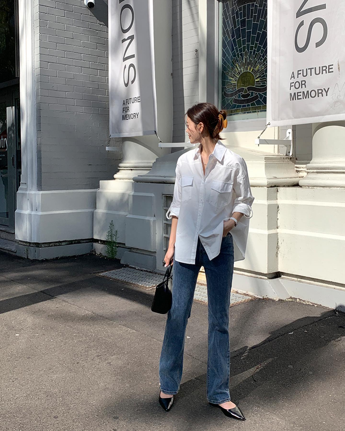 Tham khảo 10 công thức diện quần jeans theo phong cách tối giản để ghi điểm tinh tế