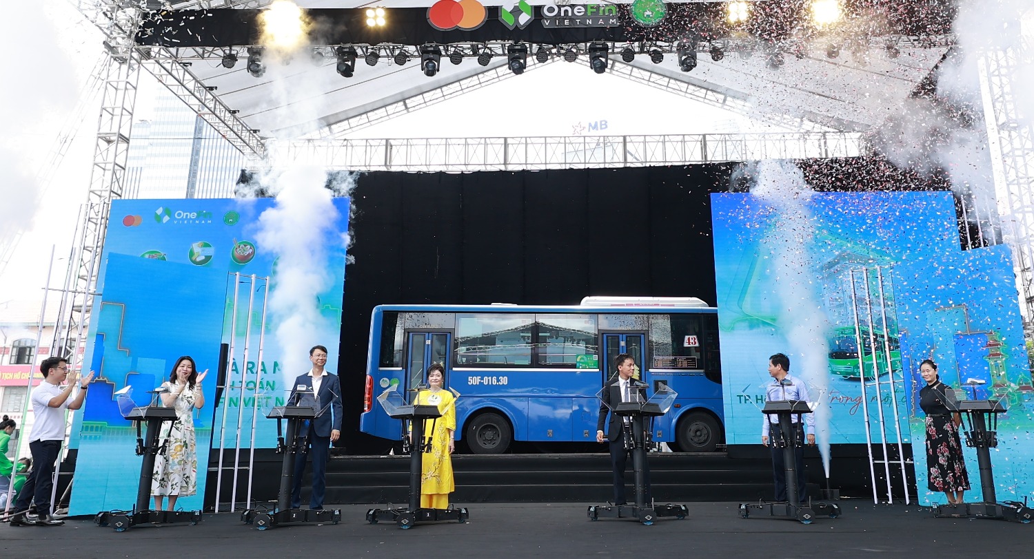 khoanh_khac_key_moment_trong_su_kien_ra_mat_chuyen_xe_thi_diem_cong_nghe_thanh_toan_moi.jpg