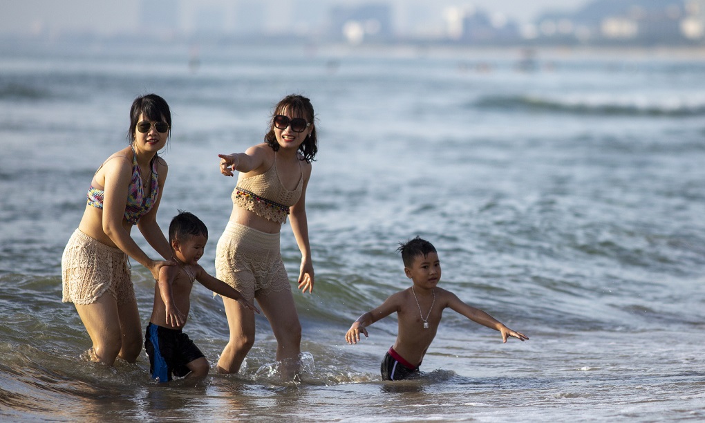 Giá vé máy bay đầu hè 'hạ nhiệt'