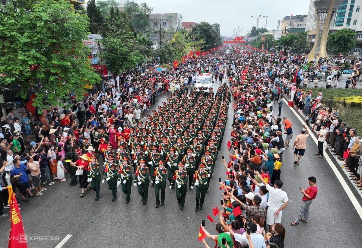 Chung Vui Trong Không Khí Diễu Binh 70 Năm Chiến Thắng Điện Biên Phủ