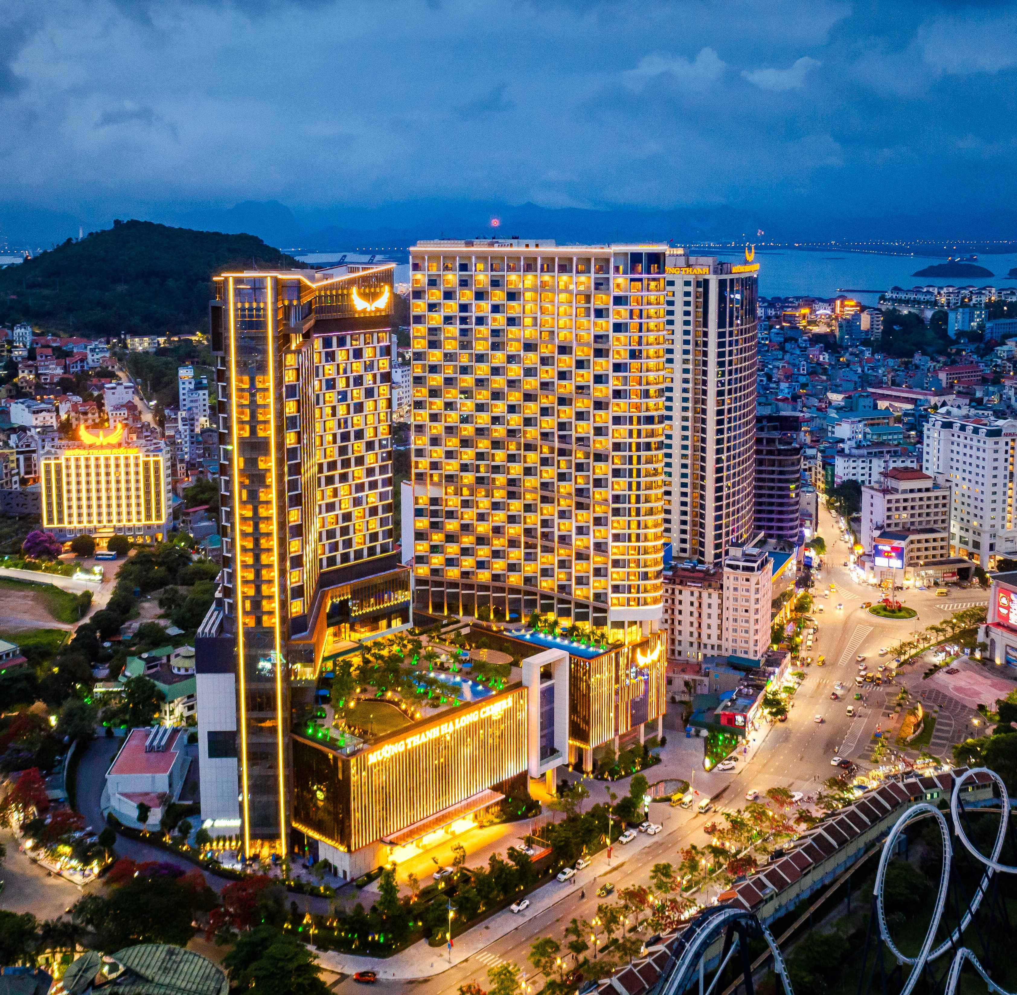 Tòa tháp đôi Mường Thanh Luxury Hạ Long Centre ‘toả sáng’ cùng di sản