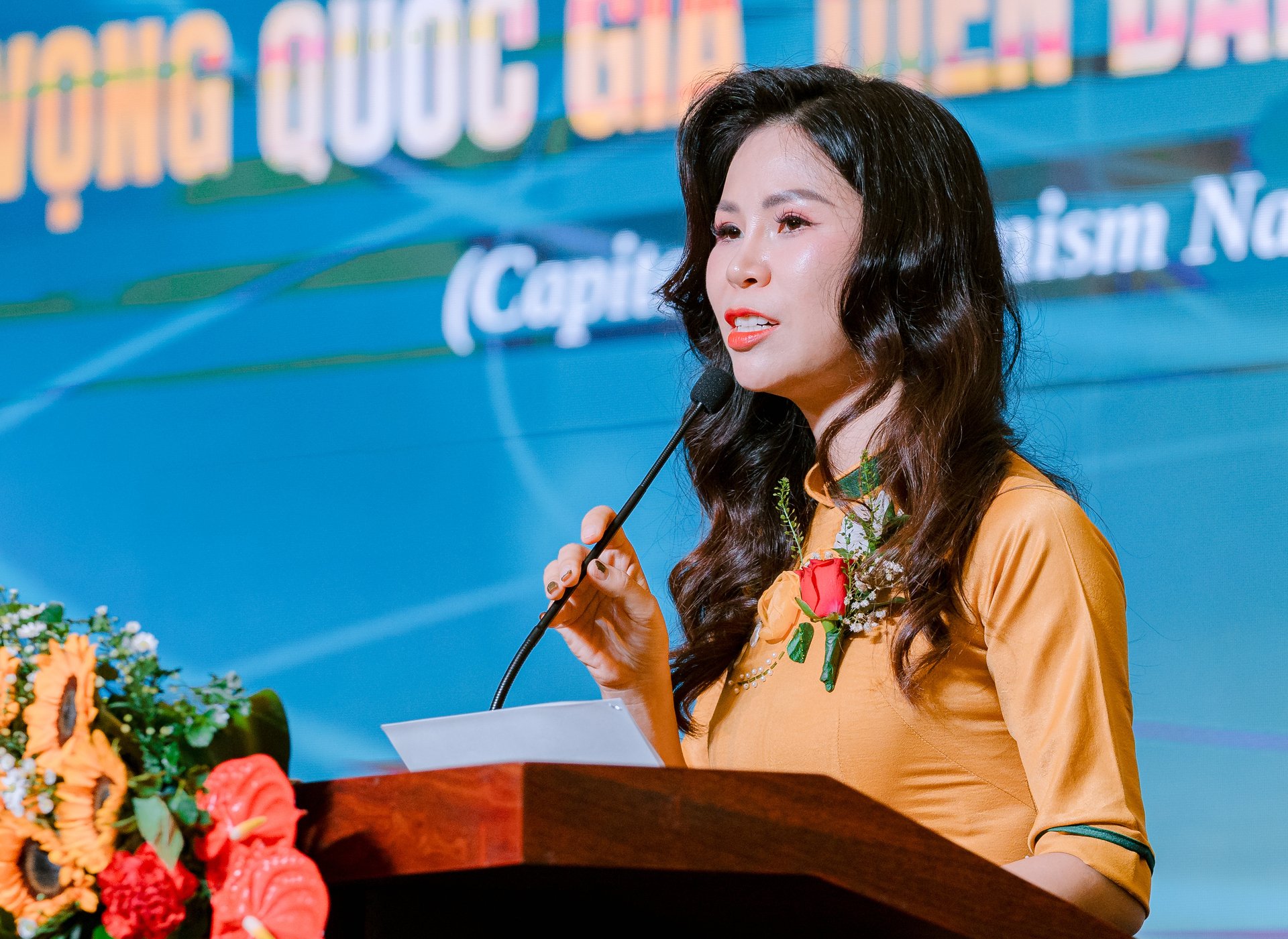 ba-kieu-thi-thanh-chu-tich-mocafund-phat-bieu-khai-mac-1804.jpg