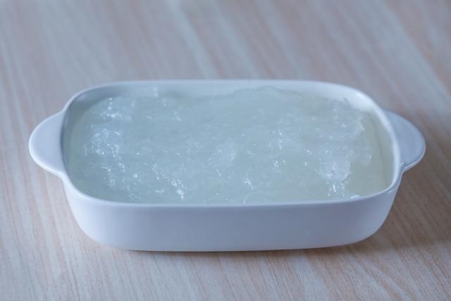 Mì thạch trộn chua ngọt sẽ là món giải nhiệt hấp dẫn vào những ngày trời nắng nóng