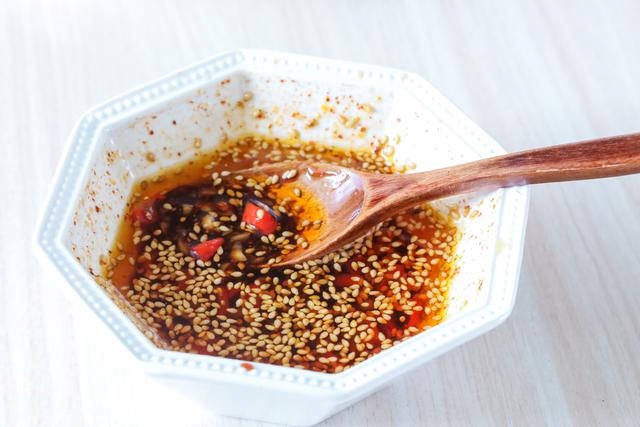Mì thạch trộn chua ngọt sẽ là món giải nhiệt hấp dẫn vào những ngày trời nắng nóng