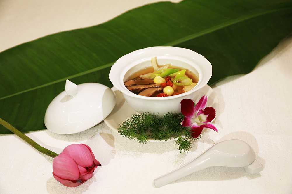 Buffet chay khách sạn Viễn Đông phục vụ xuyên suốt tháng 7 Vu lan