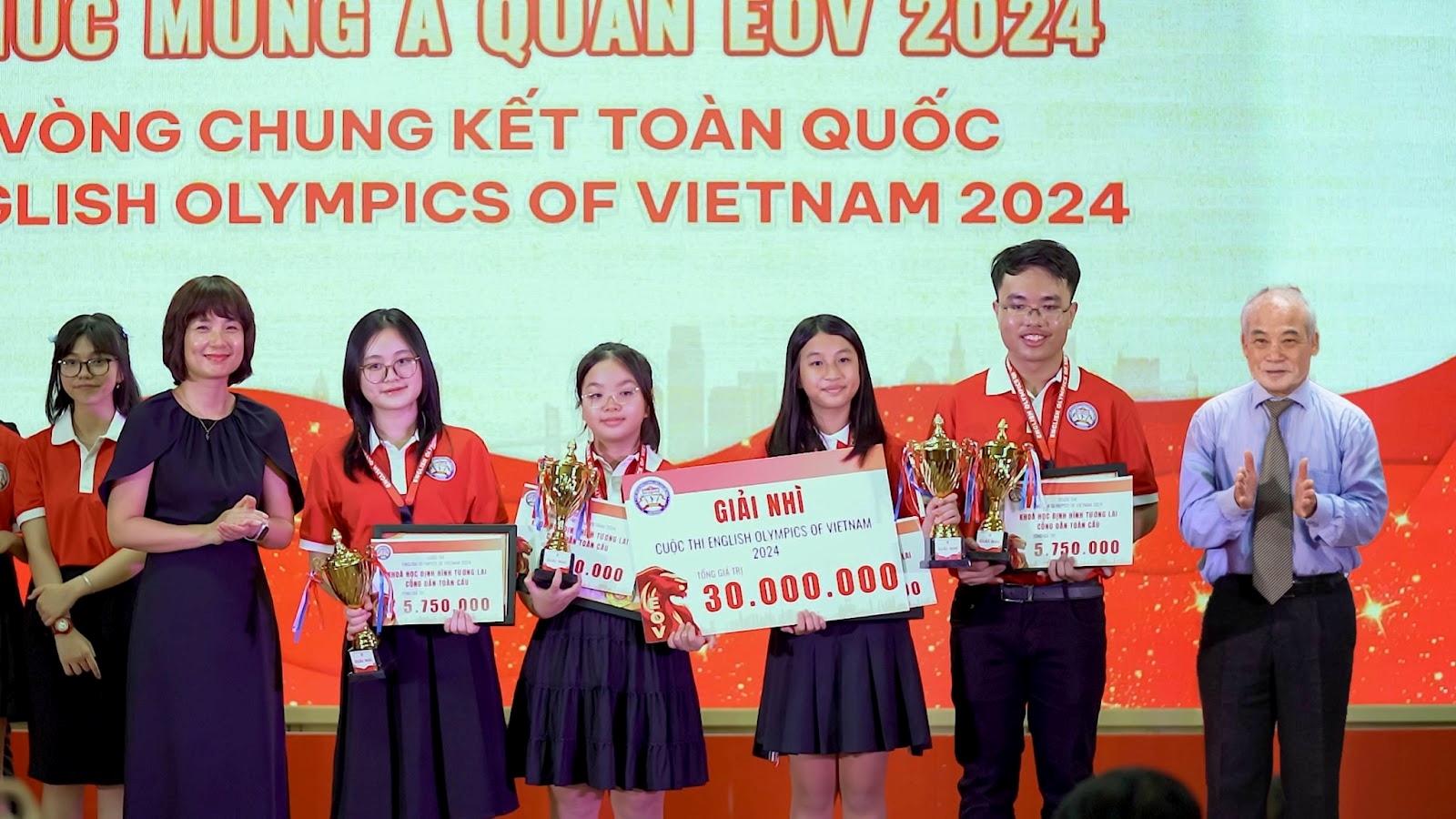 Đội 1 (Visionaries) - Đội Á quân EOV 2024