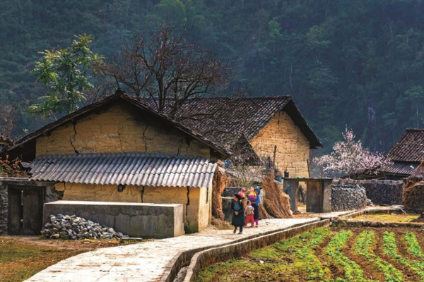 Làng H'Mông Sảo Há Đầy Ma Mị Mời Gọi Du Khách Tới Khám Phá
