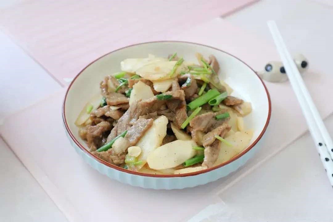 thit-bo-xao-cu-mai-1-17249196770331787352041.jpg