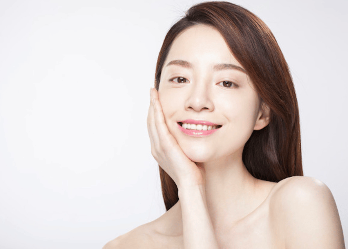2548-mach-ban-bi-quyet-duong-trang-tai-nha-01_66ed7df1f0398.png